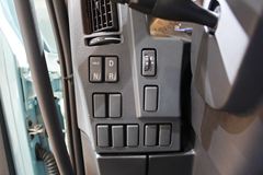 沃尔沃 FE 6X2 垃圾运输车