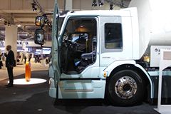 沃尔沃 FE 6X2 垃圾运输车