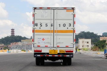 ���� ˧��H 130���� 4X2 4.08�׵�����ƿ���䳵(HFC5043TQPXVZ)ͼƬ