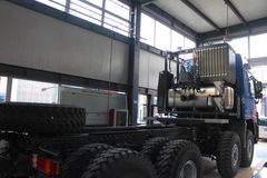 奔驰 Actros重卡 610马力 8X8 牵引车(型号4160)