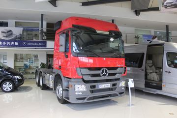 奔驰 Actros重卡 440马力 6X2R 牵引车(型号2644)