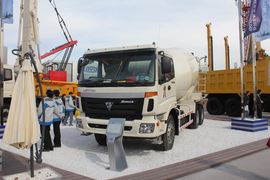 福田底盘&nbsp;混凝土搅拌车外观                                                图片