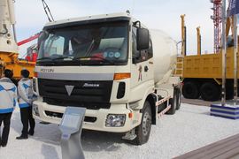 福田底盘&nbsp;混凝土搅拌车外观                                                图片