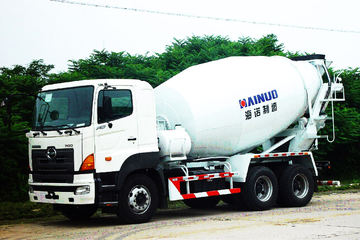 广汽日野 700系列 350马力 6X4 混凝土搅拌车(YC1250FS3PK)