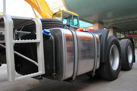 中国重汽HOKA&nbsp;牵引车底盘                                                图片