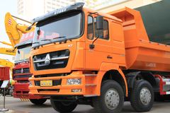 中国重汽 HOKA H7系重卡 340马力 8X4 8.4米自卸车