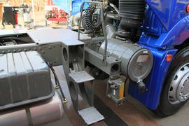 豪运&nbsp;牵引车底盘                                                图片