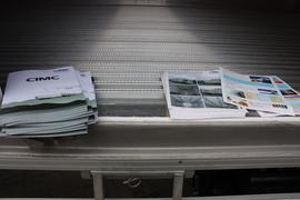 青岛解放底盘&nbsp;冷藏车底盘图片