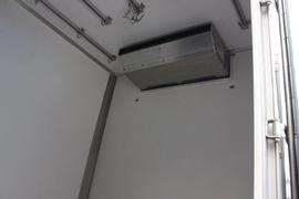 青岛解放底盘&nbsp;冷藏车上装图片