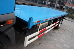 解放 骏威(J5K)中卡 140马力 4X2 栏板载货车(轻量化)（CA1123P9K2L4AE)