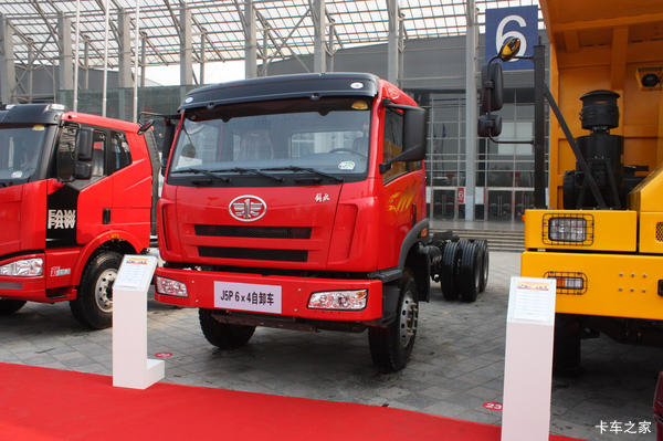 解放 奥威(J5P)重卡 310马力 6X4 6米自卸车(CA3252P2K2T1A)