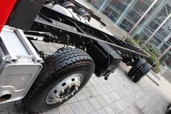 解放 J6M重卡 240马力 6X2 厢式载货车(CA5250XXYP63K1L6T3A1E)