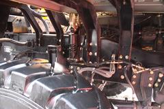 解放 矿威 336马力 6X4 宽体矿用自卸车