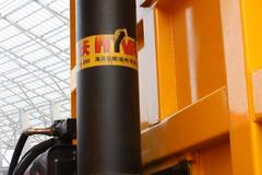 解放 矿威 336马力 6X4 宽体矿用自卸车