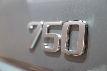 �ֶ��� FH16�ؿ� 750���� 8X4�Զ���ǣ����ͼƬ