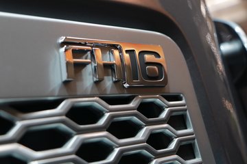 �ֶ��� FH16�ؿ� 750���� 8X4�Զ���ǣ����ͼƬ