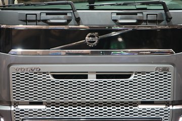 �ֶ��� FH16�ؿ� 750���� 8X4�Զ���ǣ����ͼƬ