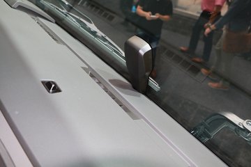 �ֶ��� FH16�ؿ� 750���� 8X4�Զ���ǣ����ͼƬ