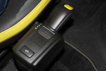 �ֶ��� FH16�ؿ� 750���� 8X4�Զ���ǣ����ͼƬ