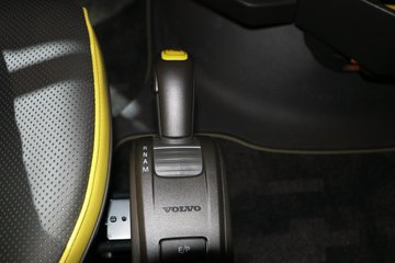 �ֶ��� FH16�ؿ� 750���� 8X4�Զ���ǣ����ͼƬ