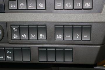 �ֶ��� FH16�ؿ� 750���� 8X4�Զ���ǣ����ͼƬ