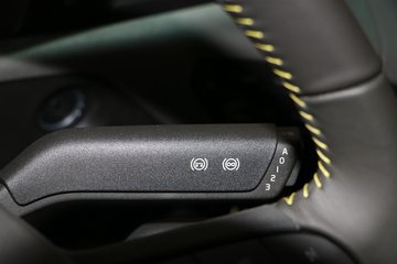 �ֶ��� FH16�ؿ� 750���� 8X4�Զ���ǣ����ͼƬ