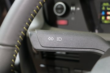 �ֶ��� FH16�ؿ� 750���� 8X4�Զ���ǣ����ͼƬ