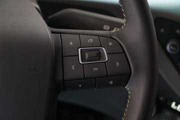 �ֶ��� FH16�ؿ� 750���� 8X4�Զ���ǣ����ͼƬ