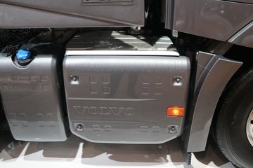 �ֶ��� FH16�ؿ� 750���� 8X4�Զ���ǣ����ͼƬ