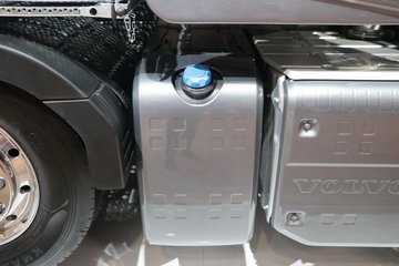 �ֶ��� FH16�ؿ� 750���� 8X4�Զ���ǣ����ͼƬ