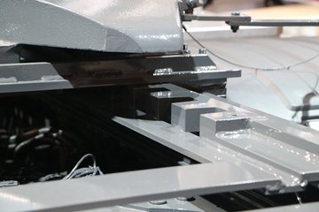 �ֶ��� FH16�ؿ� 750���� 8X4�Զ���ǣ����ͼƬ