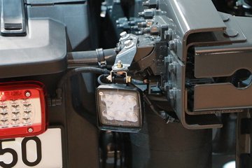 �ֶ��� FH16�ؿ� 750���� 8X4�Զ���ǣ����ͼƬ