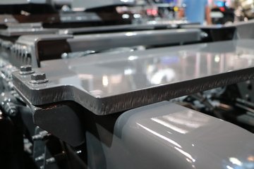 �ֶ��� FH16�ؿ� 750���� 8X4�Զ���ǣ����ͼƬ