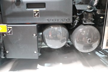 �ֶ��� FH16�ؿ� 750���� 8X4�Զ���ǣ����ͼƬ