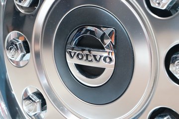 �ֶ��� FH16�ؿ� 750���� 8X4�Զ���ǣ����ͼƬ