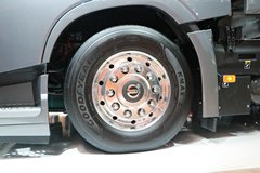 沃尔沃 FH16重卡 750马力 8X4自动挡牵引车