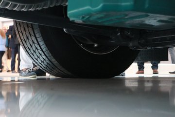 �ֶ��� FH16�ؿ� 750���� 8X4�Զ���ǣ����ͼƬ