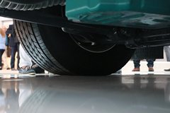 沃尔沃 FH16重卡 750马力 8X4自动挡牵引车