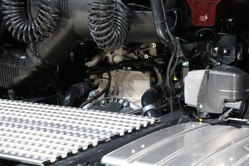 ��(MAN) TGXϵ���ؿ� 420���� 4X2ǣ����(TGX18.420)ͼƬ