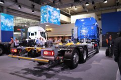 依维柯 Stralis 重卡 460马力 6X2 LNG载货车底盘(AT260S46Y/FS-CM NP)
