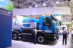 依维柯 Stralis 重卡 400马力 8X2 CNG混凝土搅拌车(AD320X40XY/PS NP)