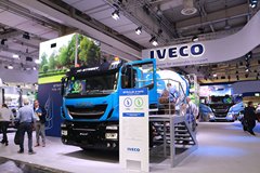 依维柯 Stralis 重卡 400马力 8X2 CNG混凝土搅拌车(AD320X40XY/PS NP)