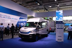 依维柯 新DAILY 136马力 单排封闭厢式货车(35SI4NA8 V)