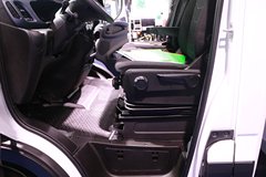 依维柯 新Daily 136马力 4X2冷藏车(40CI4NA8)