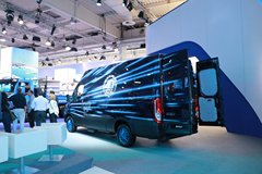 依维柯 新DAILY VAN 136马力 单排封闭厢式货车(35SI4NA8 V)