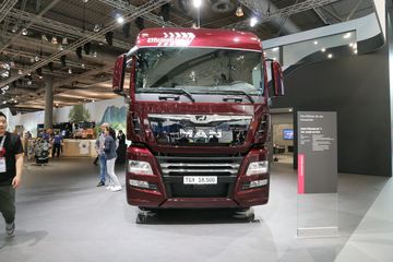 ��(MAN) TGXϵ���ؿ� 500���� 4X2ǣ����(�ͺ�:TGX18.500)ͼƬ