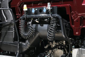 ��(MAN) TGXϵ���ؿ� 500���� 4X2ǣ����(�ͺ�:TGX18.500)ͼƬ