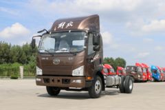 解放卡车 J6F5.4米排半载货车火热促销中 让利高达0.3万
