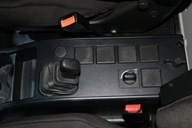 EuroCargo&nbsp;自卸车驾驶室                                               图片