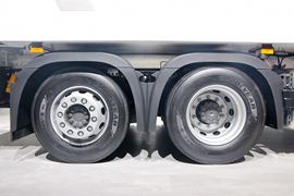 奔驰新Actros 载货车底盘                                                图片